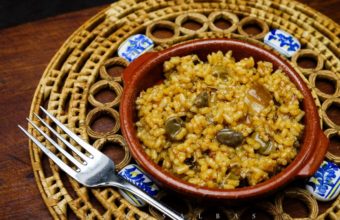 El arroz con habas y boletus del restaurante Los Cuevas