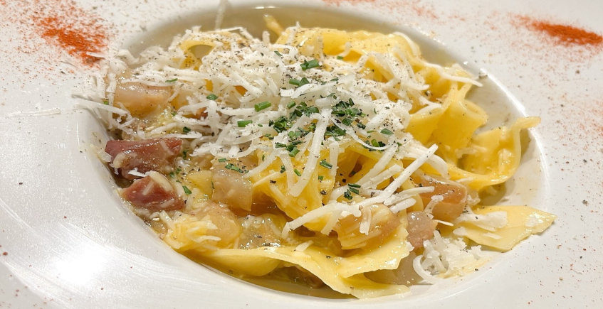 Los fetucini a la carbonara andaluza de Bar Restaurante Flamma