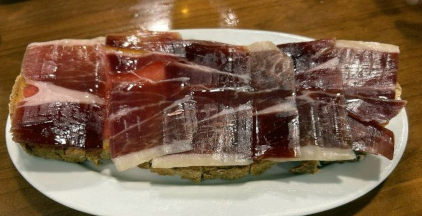 Las tostas de jamón de Bodega La Doma