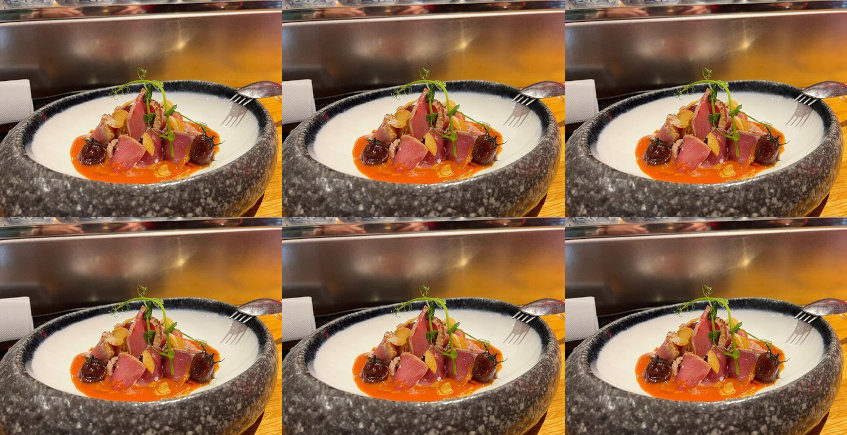 El tataki de atún rojo sobre caldo de tomate asado de Kaori