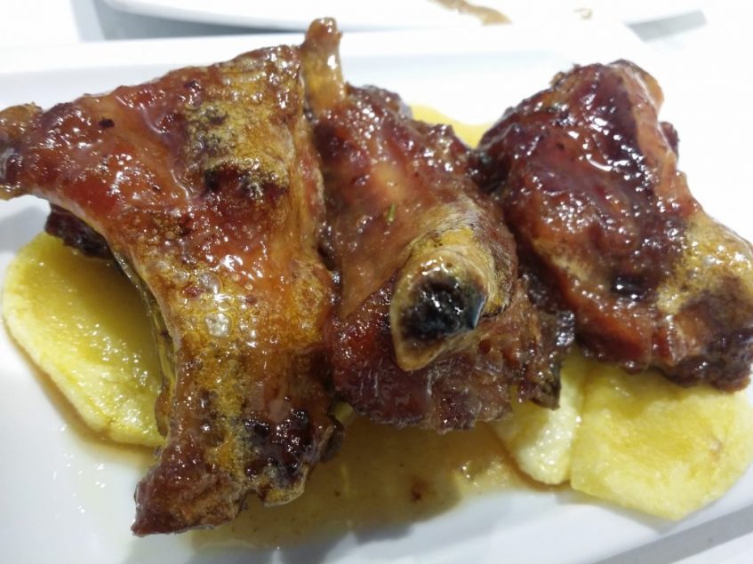 Costillas de cerdo al horno con miel de romero. Foto: Cosas de Comé