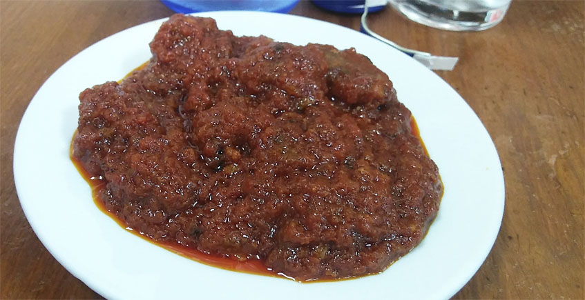 La carne en tomate de la bodega Pepe Girón