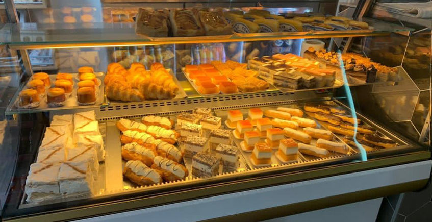 La pastelería Los Angeles abre nueva cafetería y despacho en Almirante Apodaca