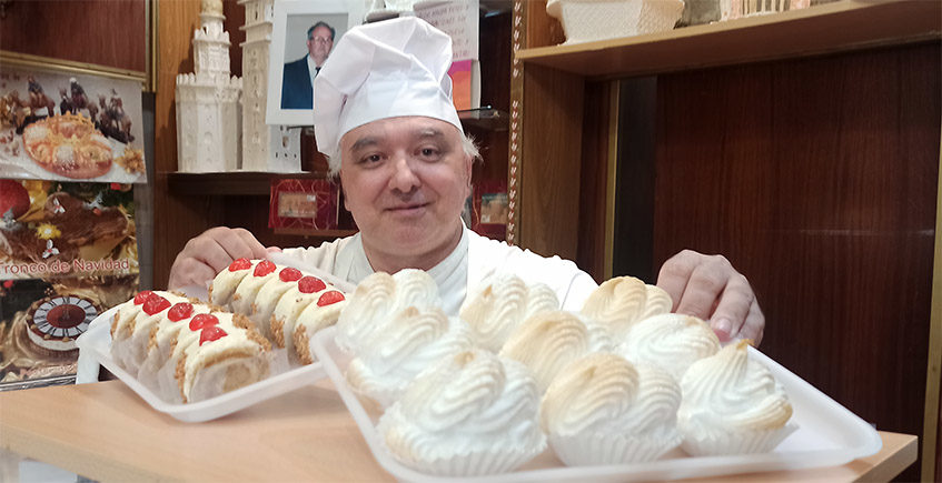 Secun Rodríguez, el pastelero que domina el azúcar