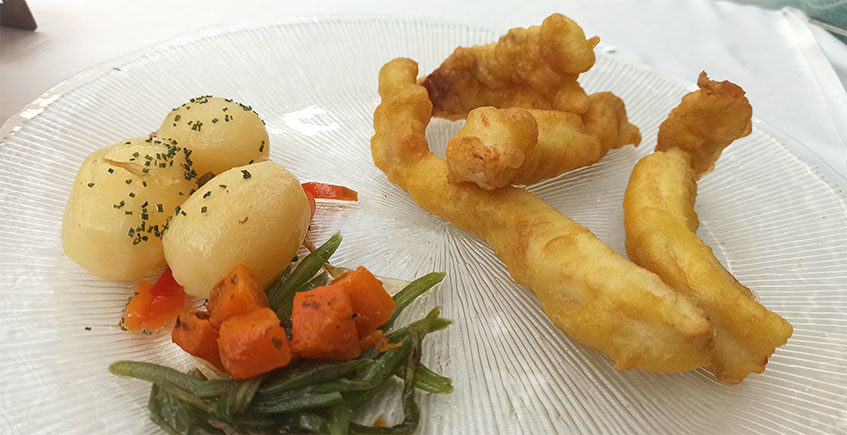 El rodaballo en tempura del restaurante El Pesquero