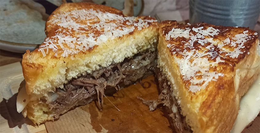 El sandwich de ternera de La Toscana de Constantina
