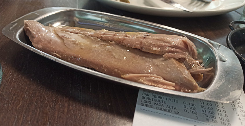 La ventresca de atún a la sal en aceite del restaurante La Peña