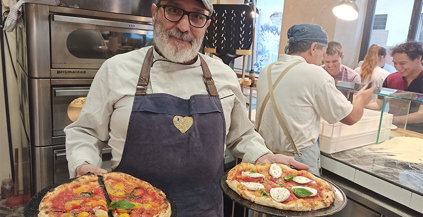 Raffaele Mellone, el cocinero que trajo la pizza "napolisana" a Sevilla